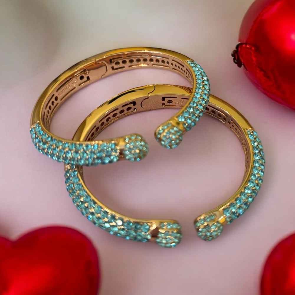 2 VINTAGE HINGE AUSTRIAN CRYSTALS 
BRACELETS